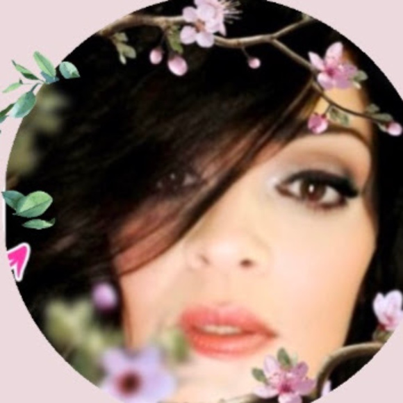 Meet your Posher, Joselyn - Picture 1 of 1